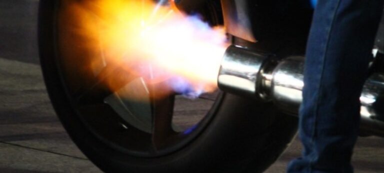 Forbes: Saksa haluaa kieltää polttomoottoriautot vuoteen 2030 mennessä