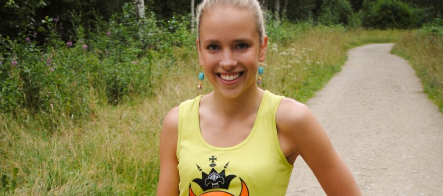 3 MEIKKITEMPPUA, jotka suurentavat pieniä silmiä