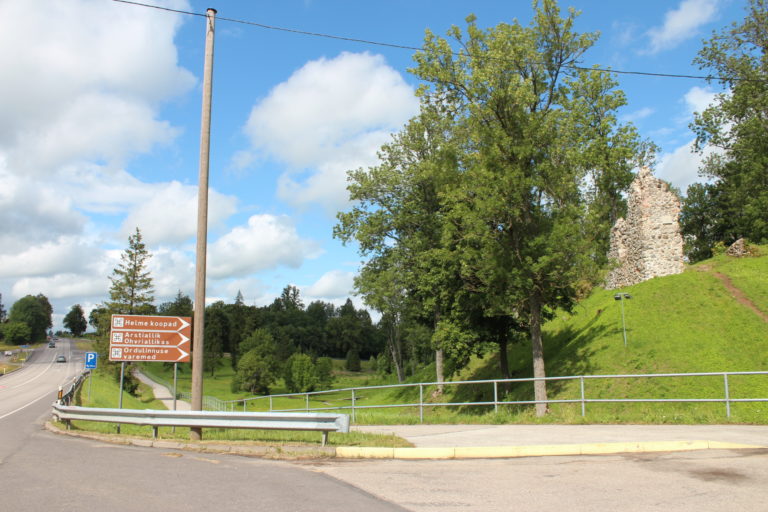 Helena-Reet: Kokous Etelä-Virossa, käynti Taageperan kartanolinnassa ja Helmen uhrilähteellä kauneutta ammentamassa + VALOKUVAT!