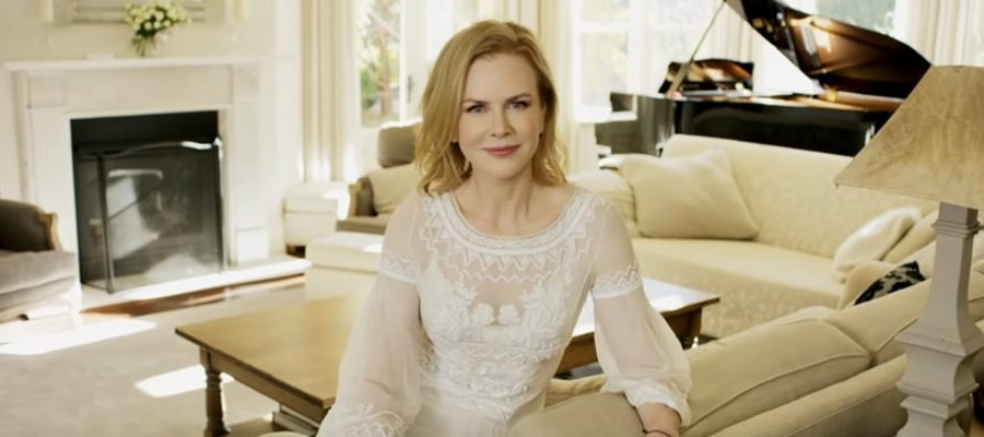 Nicole Kidman poseeraa alasti Stellar-lehden kansikuvassa + KUVA