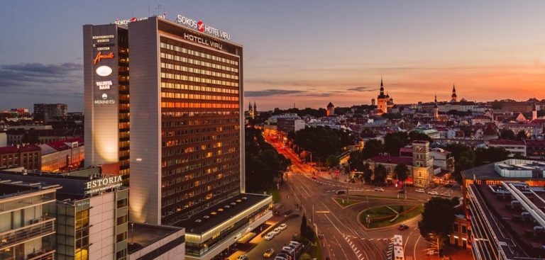Viru hotelli ”lunttasi” Solo Sokos Hotel Estorialta teemahuoneet! + Sokos Hotels Tallinnan myynti- ja markkinointijohtajan haastattelu