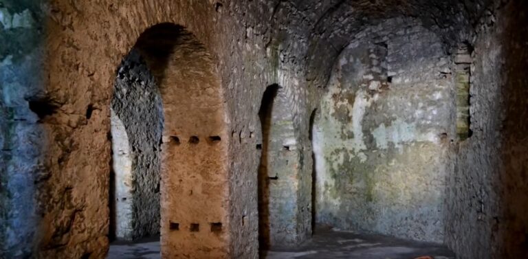 Mitä tekisit, jos kotona remontoidessasi löytäisit piilohuoneen? 10 TODELLISUUDESSA TAPAHTUNUTTA tarinaa