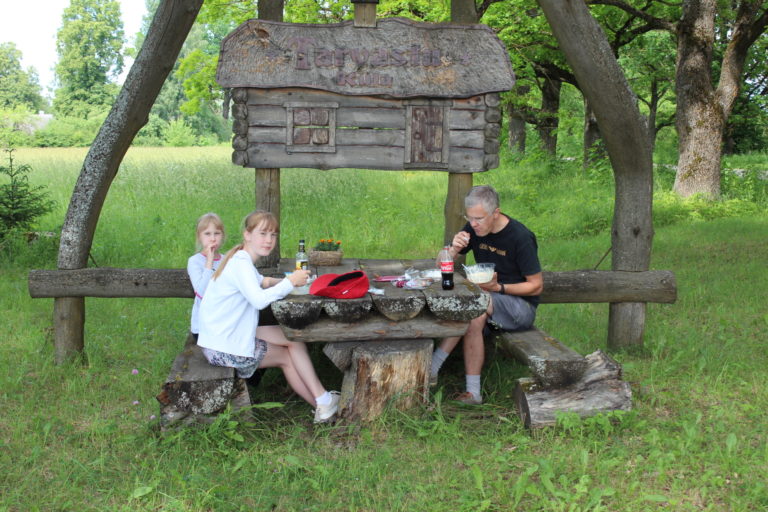 Helena-Reet Ennet lähtee Etelä-Viroon – KATSO, mitä kaikkea on mahdollista tehdä 23 tunnin kuluessa! VALOKUVIA!
