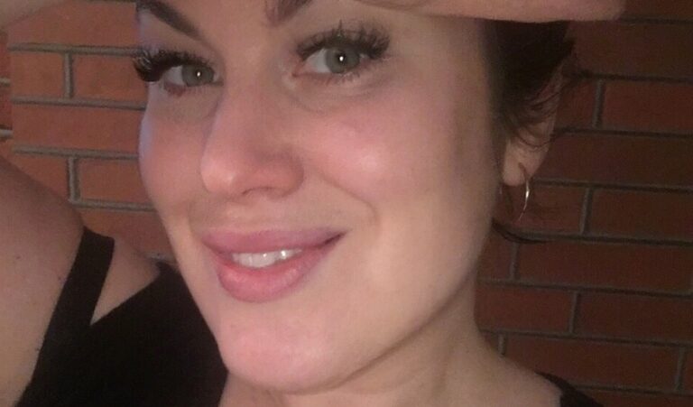 Helena-Reet: Naisten ei pidä olla anorektikoita, vaan heillä pitää karismaa!