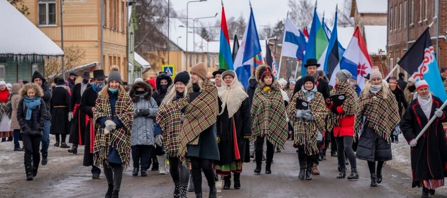 Viro: Etelä-virolaisesta Abja-Paluojan kaupungista tuli vuoden 2021 suomalais-ugrilainen kulttuuripääkaupunki
