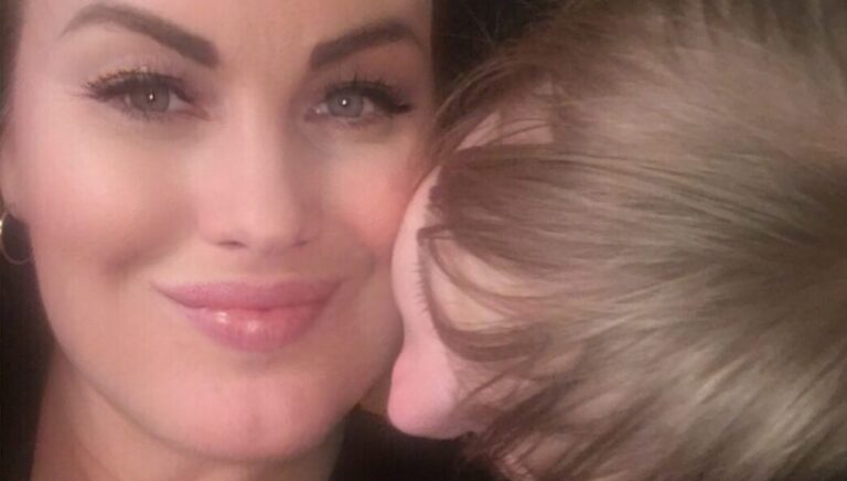 Helena-Reet: Tartossa kansallismuseossa ja sisaren syntymäpäivillä + Ystävänpäivä!