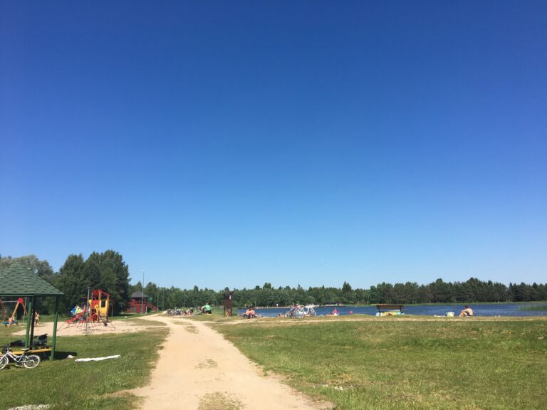 Minne mennä ja MITÄ TEHDÄ Viron sydämessä sijaitsevan Järvamaan maakunnan Paiden kaupungissa? +KUVIA KESÄISESTÄ PAIDESTA!