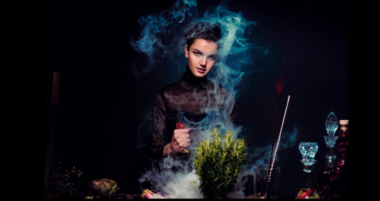 RAKKAUSLOITSUT ja miehen voittaminen itselle ”noituudella”