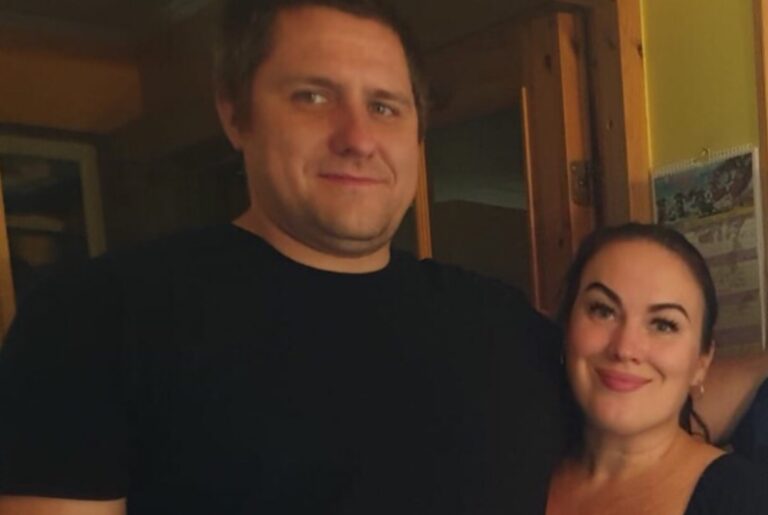 Helena-Reet: Kun tutustuin Allaniin Paliveressä 22. huhtikuuta vuonna 2020, en vielä tiennyt, että hänestä tulee elämäni rakkaus ja loputon inspiraation lähde + UUSI MAALAUS!