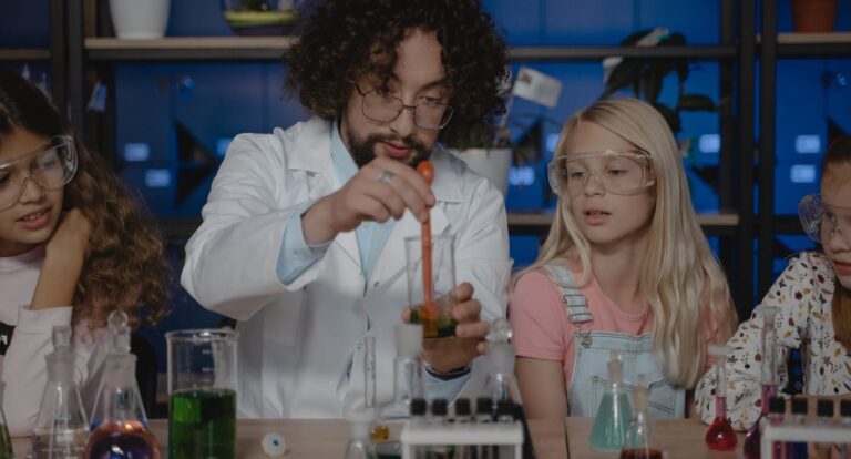 Norja: Yli 1400 opettajaa lakossa, maanantaina lakko laajenee entisestäänkin