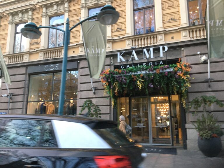 Venäläiset olivat Suomessa syyskuussa tärkein turistiryhmä