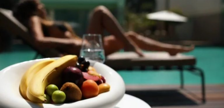 3 Reseptiä! LISÄÄ NÄITÄ painonlaskua edistäviä ainesosia juomaveteesi!